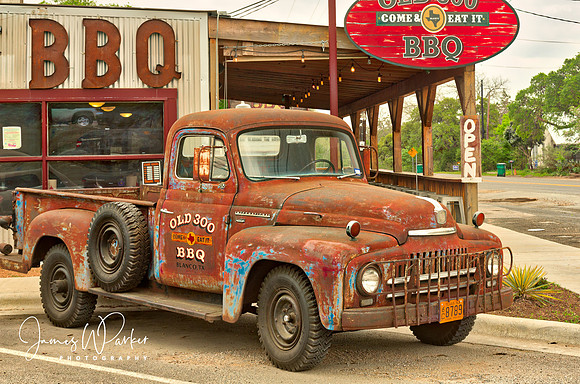 Old 300 BBQ
