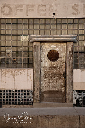 Deco Door